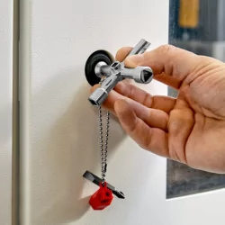 Clé universelle pour armoire