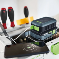Chargeur de téléphone portable PHC 18