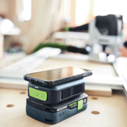 Chargeur de téléphone portable PHC 18