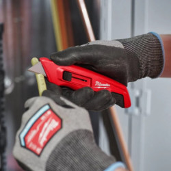 Cutter à lame réctractable