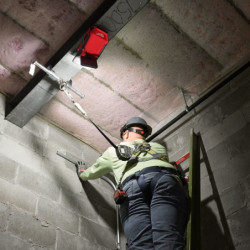 Projecteur de chantier sans fil 18V Li-ion RedLithium sans batterie