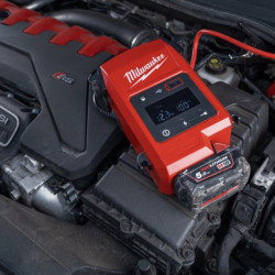 Booster M18 JS2000-0 pour voiture sans batterie ni chargeur