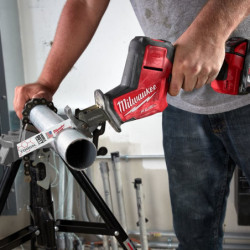 Scie Sabre compacte 18 Volts FUEL M18FHZ-0X