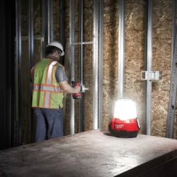 Lampe sur accu 18v seule M18TAK-0 sans batterie