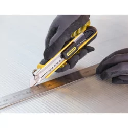 Cutter 18mm à cartouche fatmax